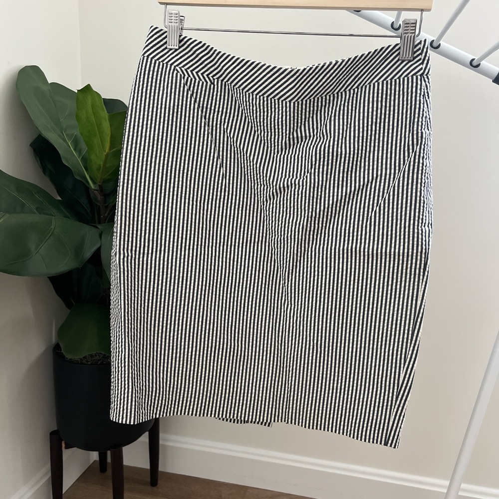 J Crew The Pencil seersucker skirt